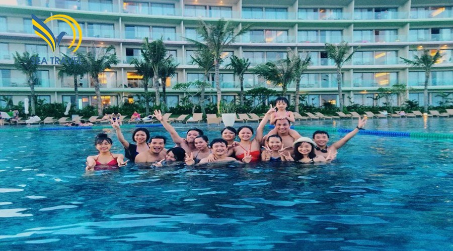 Bể bơi ch&iacute;nh FLC Sầm Sơn